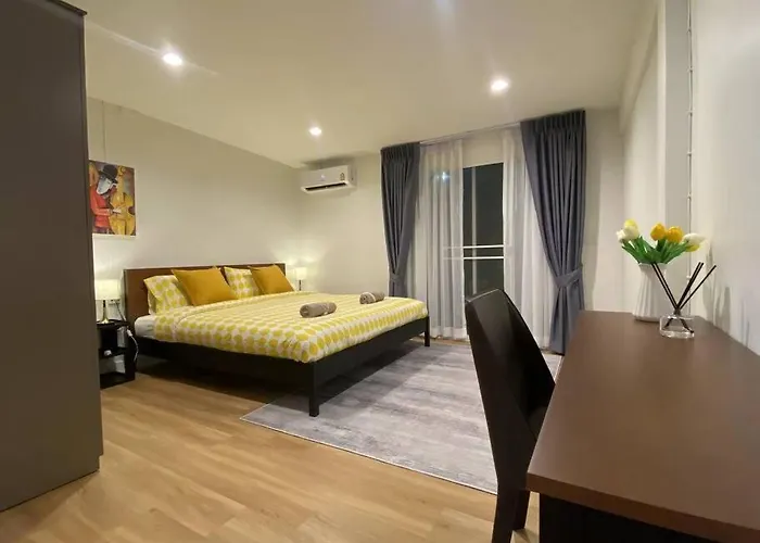 House 2rooms 3beds,mrt Rama9 Villa Bangkok