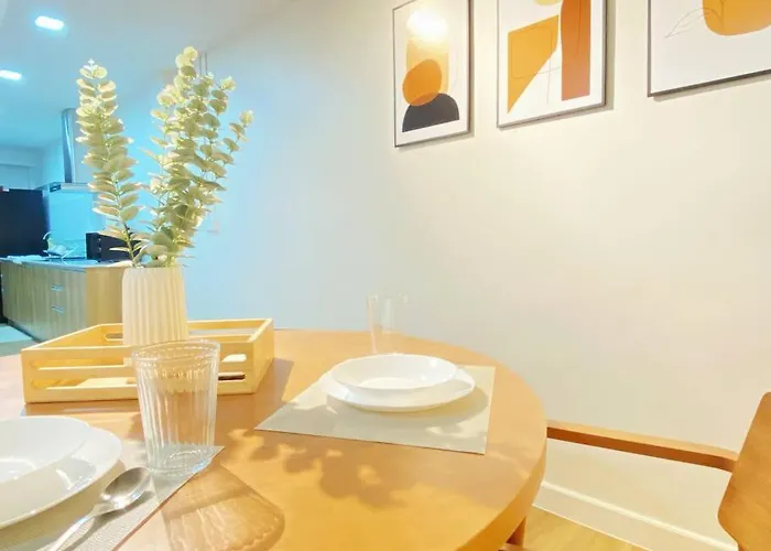 House 2rooms 3beds,mrt Rama9 *