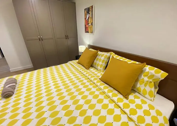 House 2rooms 3beds,mrt Rama9 *