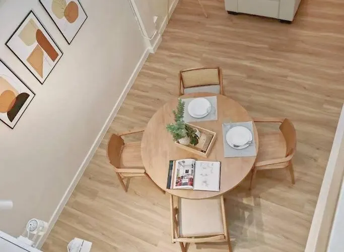 Villa House 2rooms 3beds,mrt Rama9 Bangkok
